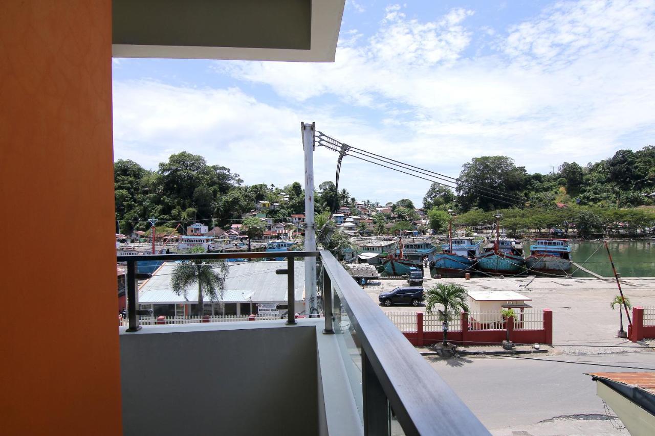 Oyo 592 Budget Hotel By The Harbour Padang  Exterior photo